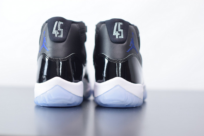 Air Jordan 11 Retro