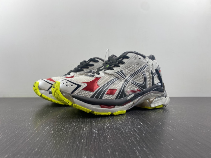 BALCIA RUNNER SNEAKER