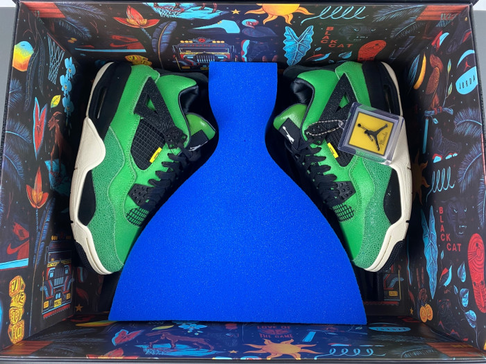 Air Jordan 4 Retro