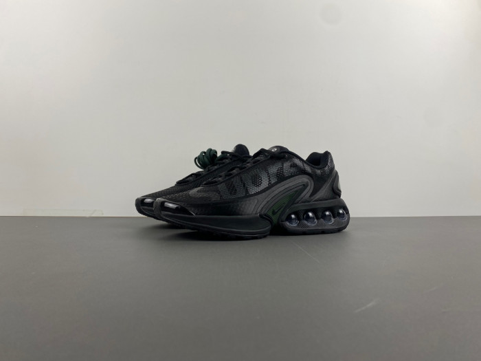 Nike x Supreme Air Max Dn
