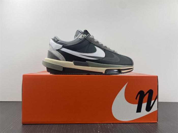 Sacai x Zoom Cortez SP