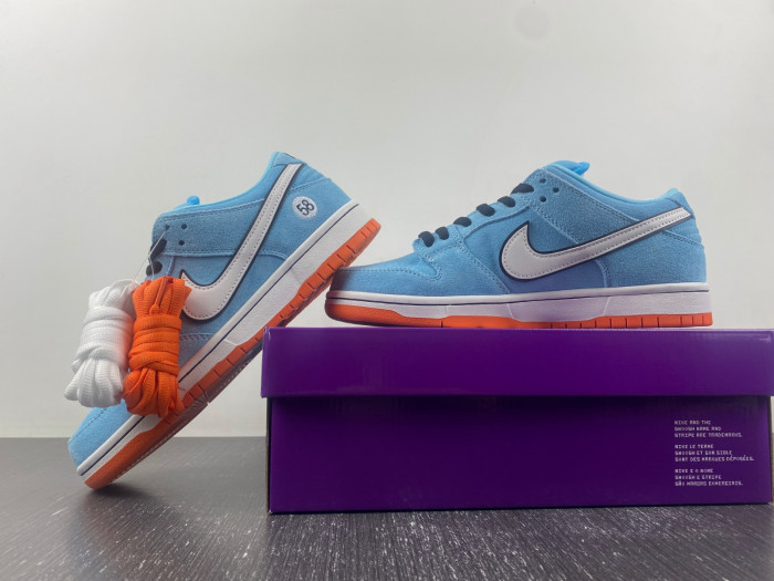 Nike SB Dunk Low Pro
