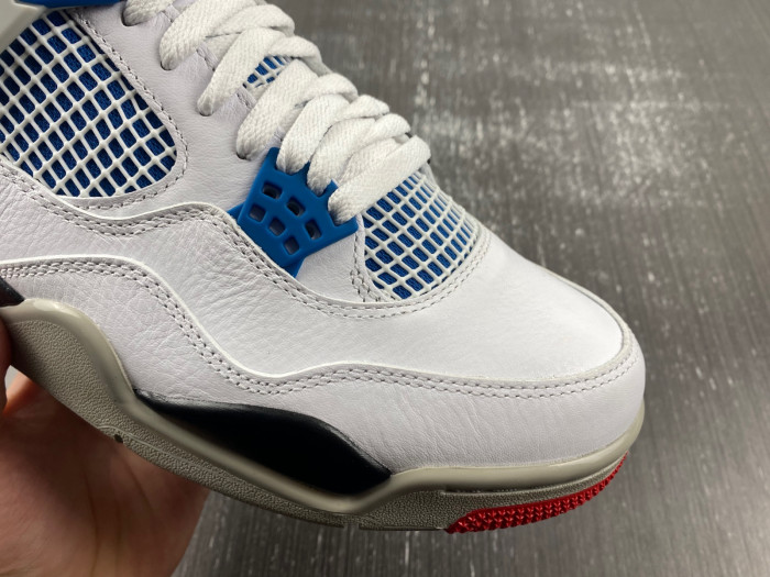 Air Jordan 4 Retro