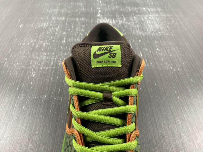 Nike SB Dunk Low