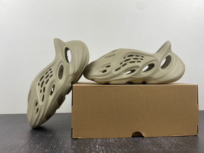 adidas Yeezy Foam RNR Stone Salt Men