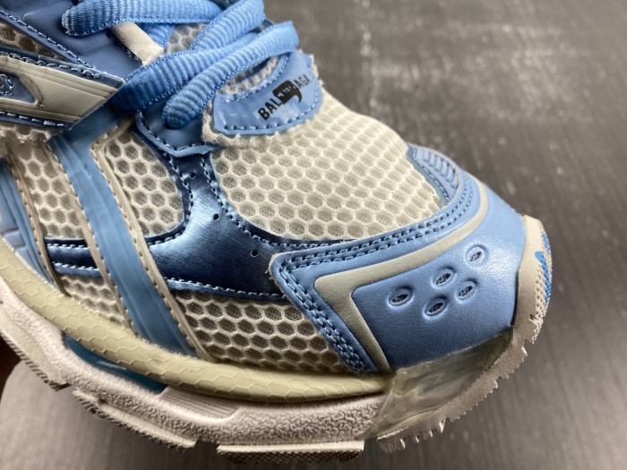 BALCIA RUNNER SNEAKER
