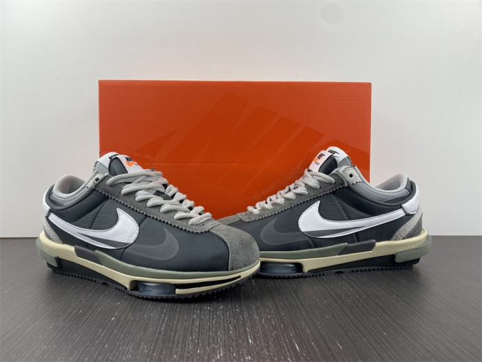 Sacai x Zoom Cortez SP