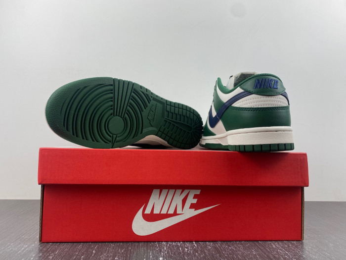 Wmns Dunk Low