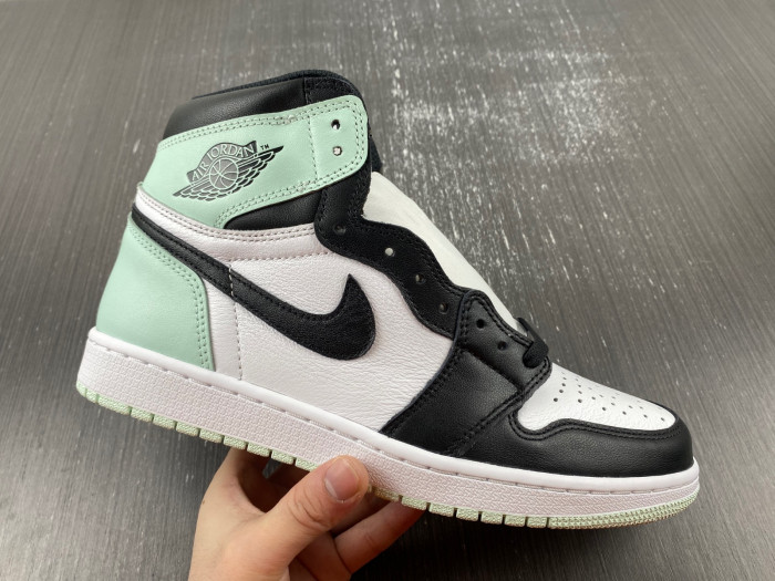 Air Jordan 1 Retro High OG NRG