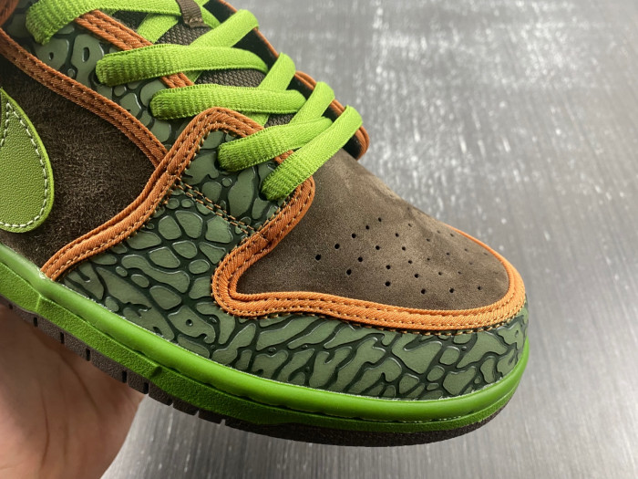 Nike SB Dunk Low