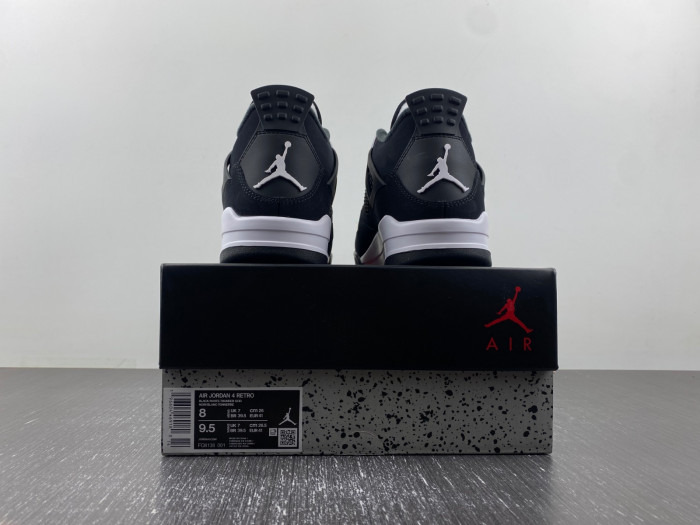 Air Jordan 4 Retro