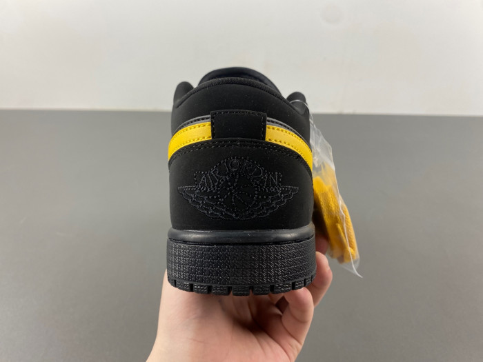Air Jordan 1 Low