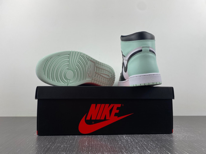 Air Jordan 1 Retro High OG NRG