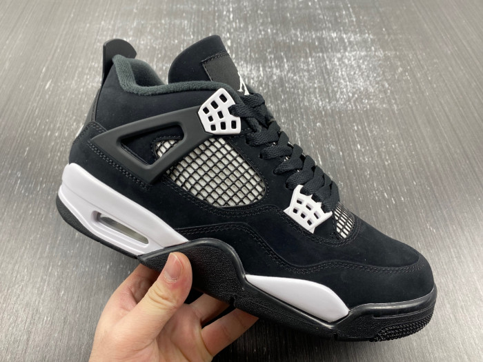 Air Jordan 4 Retro