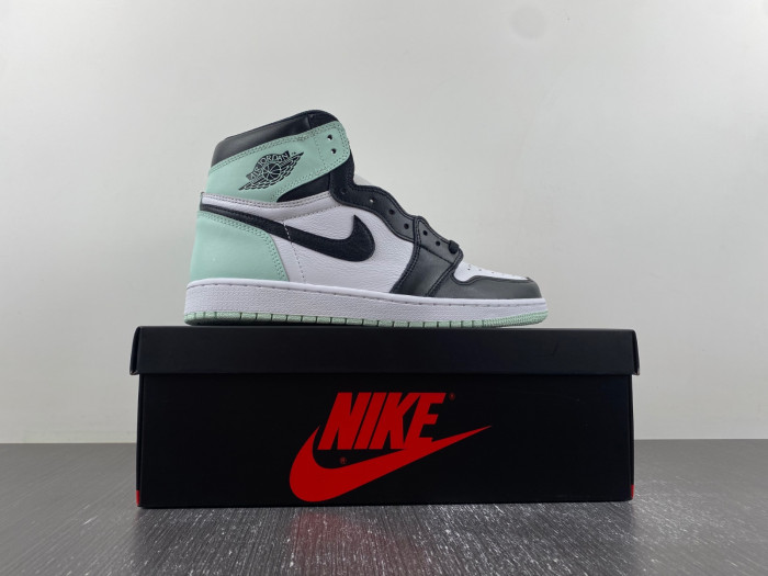 Air Jordan 1 Retro High OG NRG