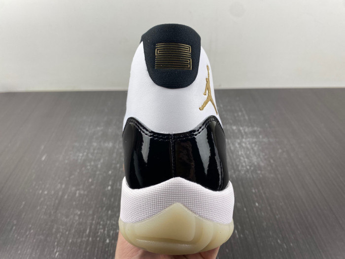 Air Jordan 11 DMP