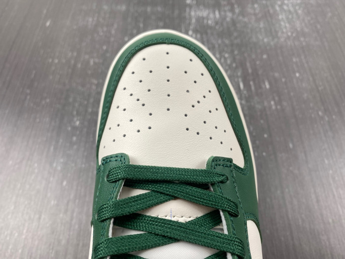 Wmns Dunk Low