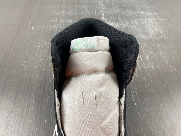 Air Jordan 1 Retro High OG NRG