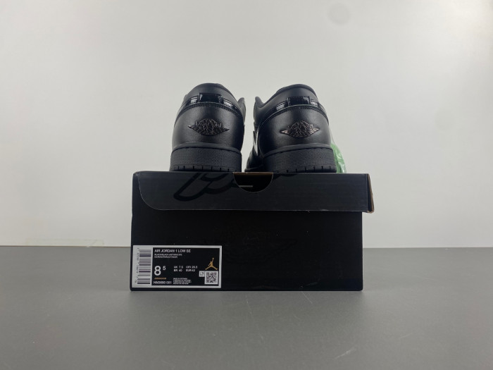 Air Jordan 1 Low SE
