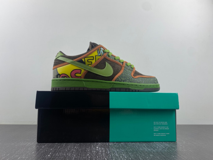 Nike SB Dunk Low