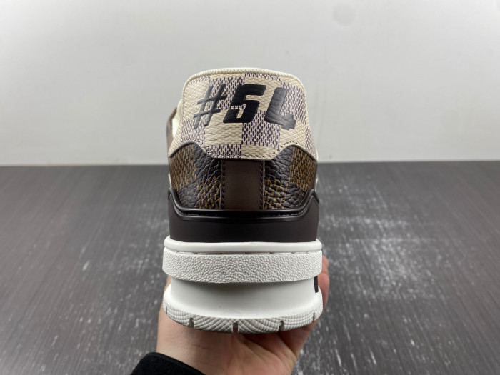 LUSV SNEAKERS