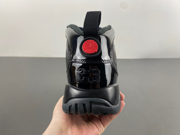 Air Jordan 9 Retro