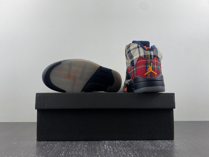 AIR JORDAN 5 RETRO