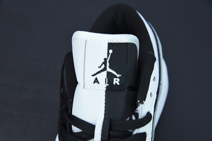 Wmns Air Jordan 1 Low SE