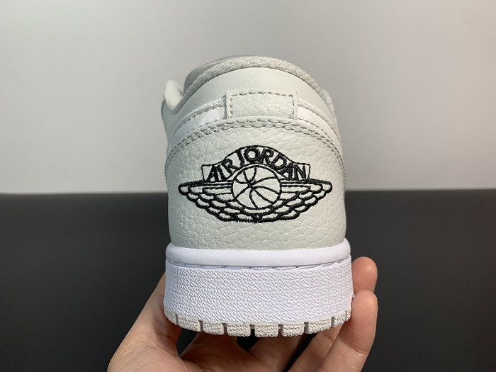 Air Jordan 1 Low