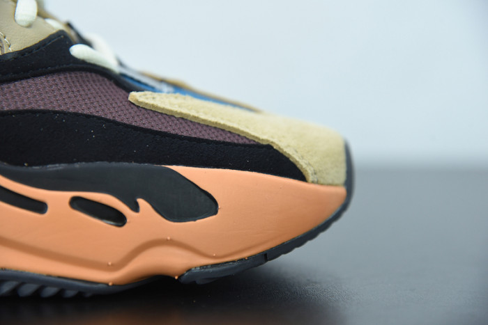 Adidas Yeezy Boost 700