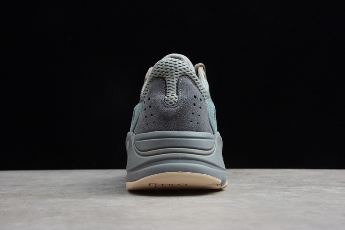 adidas Yeezy Boost 700
