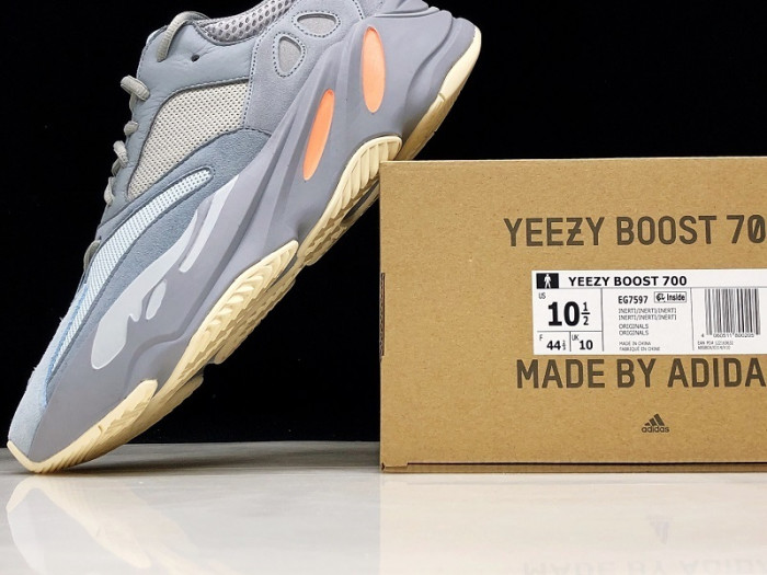 adidas Yeezy Boost 700