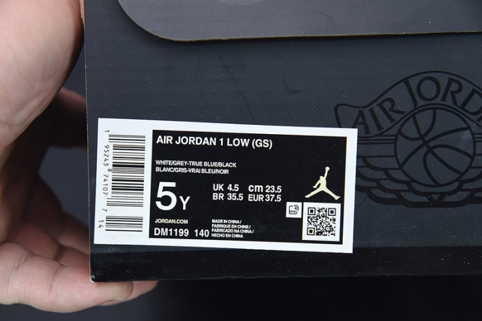 Air Jordan 1 Low SE