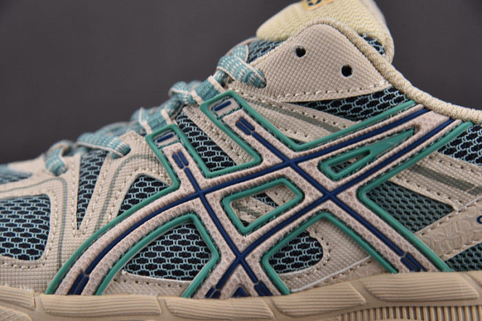 (WMNS) ASICS Gel-Kahana 8 Green/Grey 1012A978-302