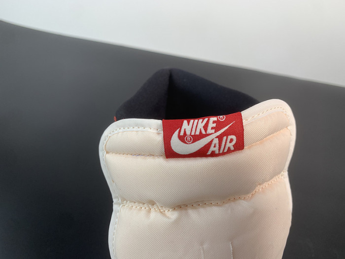 Air Jordan 1 Retro High OG
