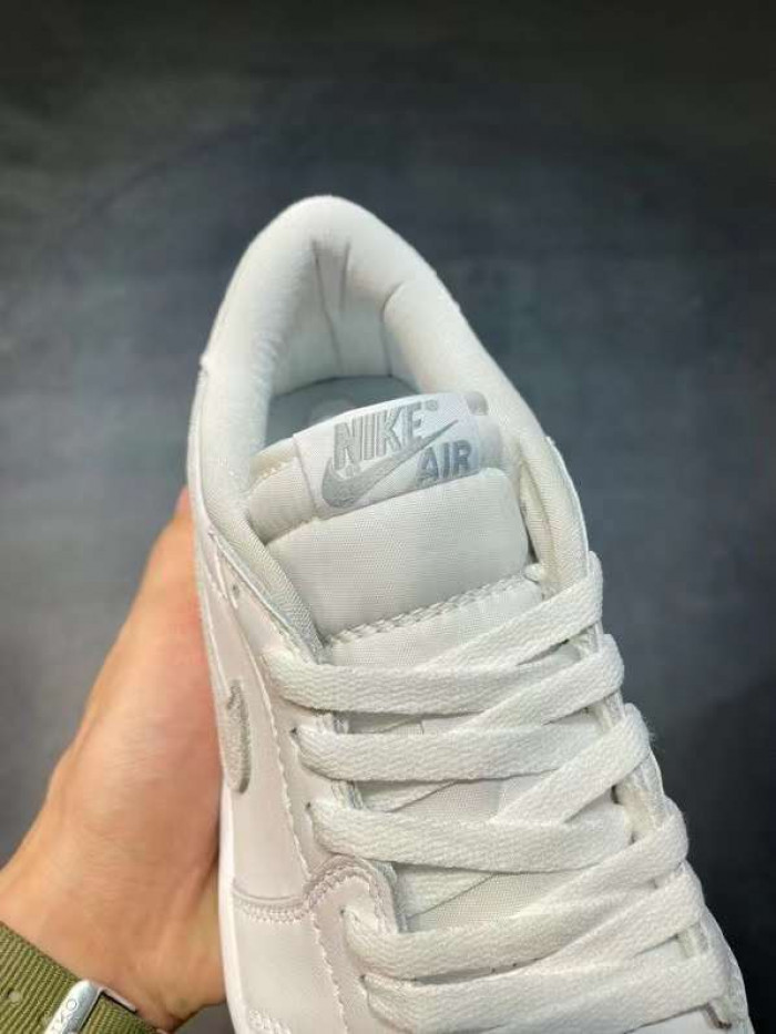 Air Jordan 1 Retro Low OG