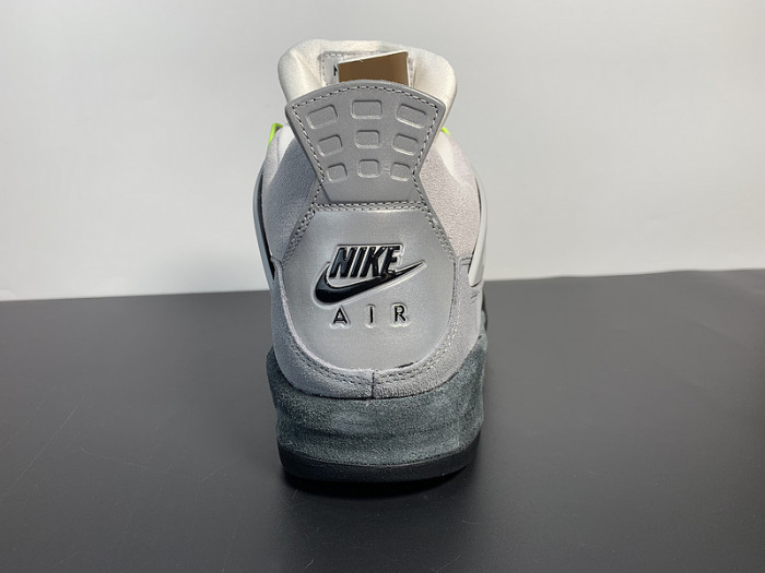 Air Jordan 4 Retro SE