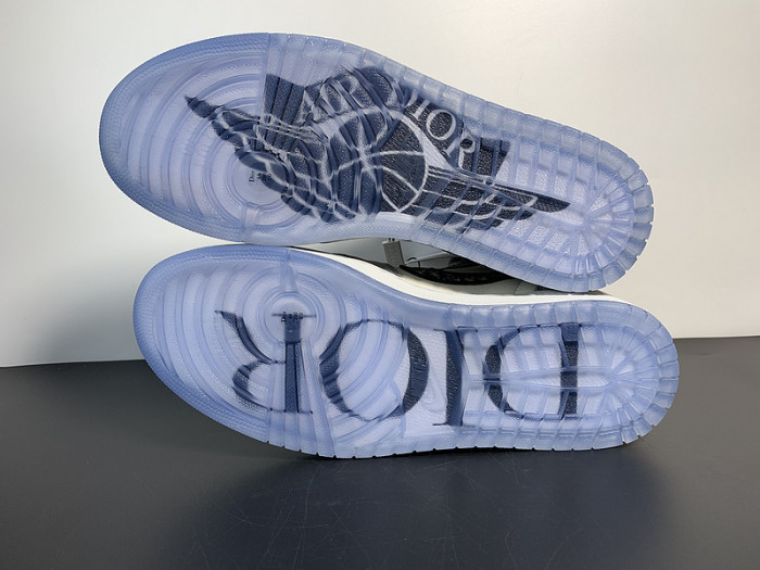 Dior x Air Jordan 1 High - CN8607 002