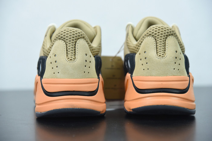 Adidas Yeezy Boost 700