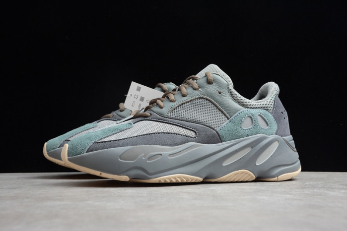 adidas Yeezy Boost 700