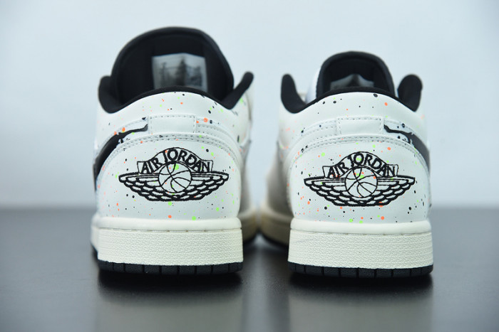Air Jordan 1 Low