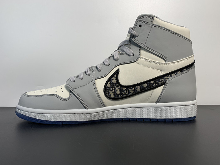 Dior x Air Jordan 1 High - CN8607 002