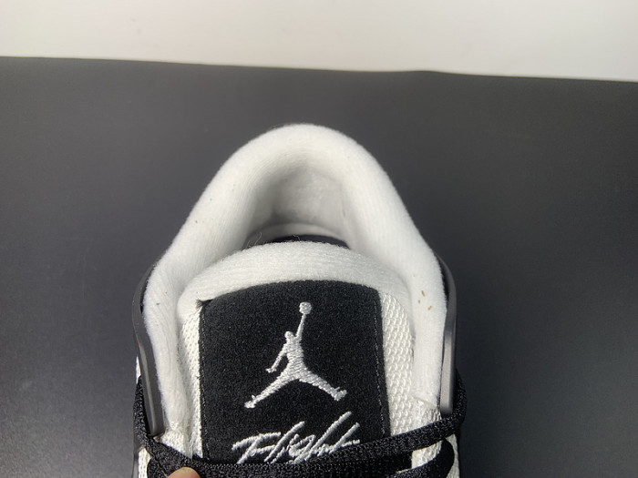 Air Jordan 4 RM