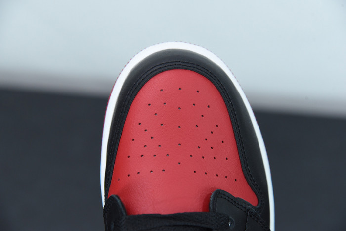 Air Jordan 1 Low