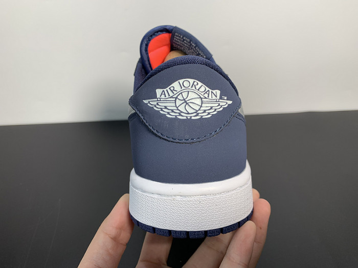 Air Jordan 1 Low SB