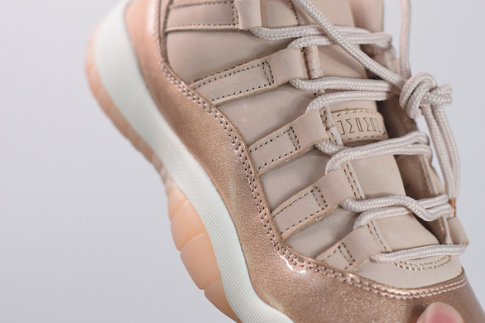 Air Jordan 11 Low