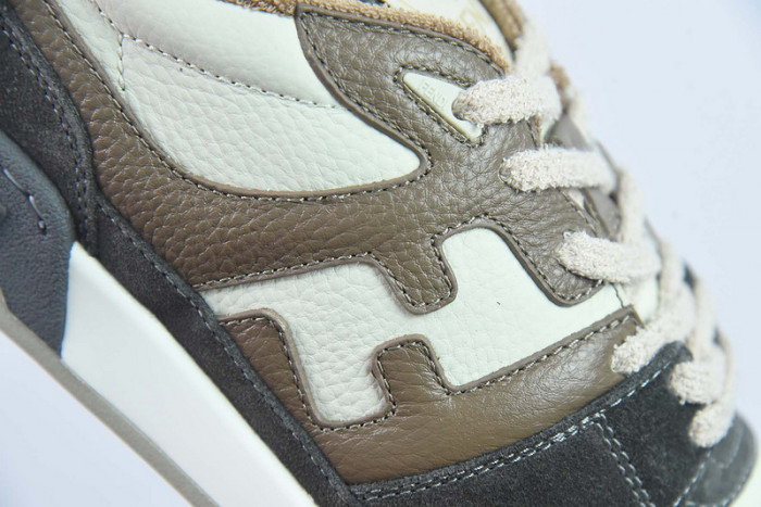FENDI SNEAKERS