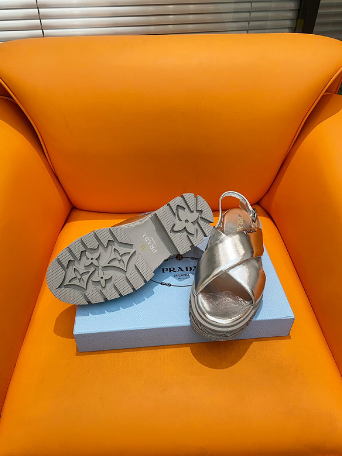 PRADA SLIDE