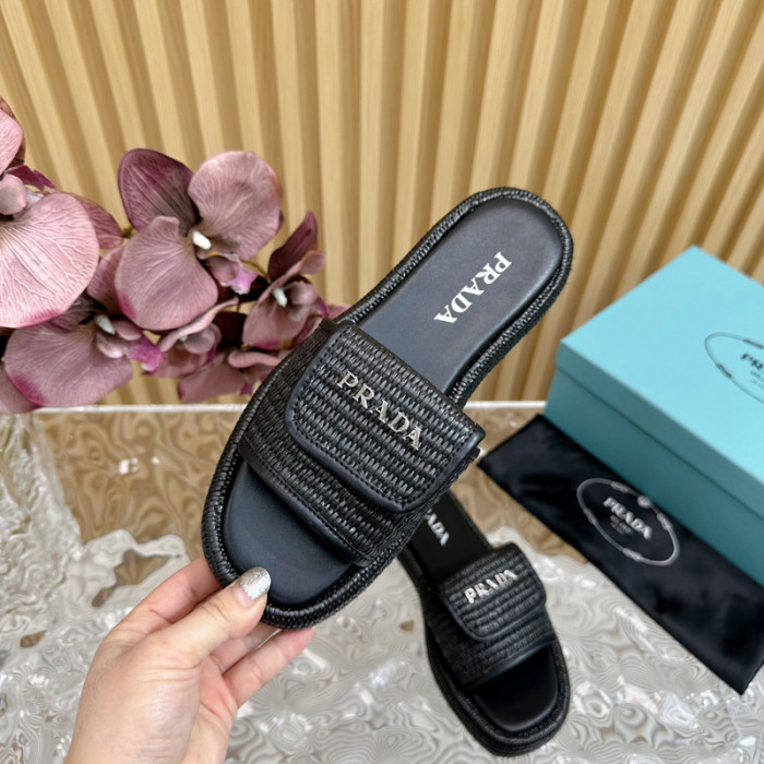 PRADA SLIDE
