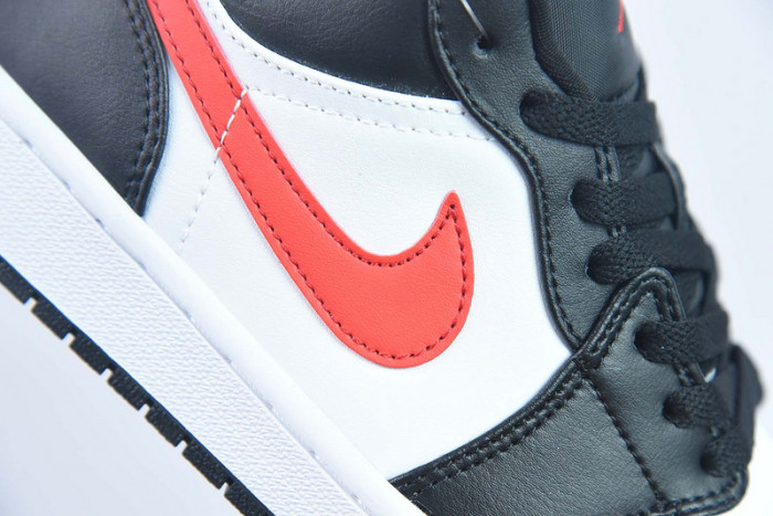 (WMNS) Air Jordan 1 Low